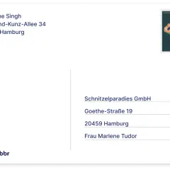 Briefumschlag mit Adressfeldern, Briefmarke mit Anemonen und Scribbr-Logo.